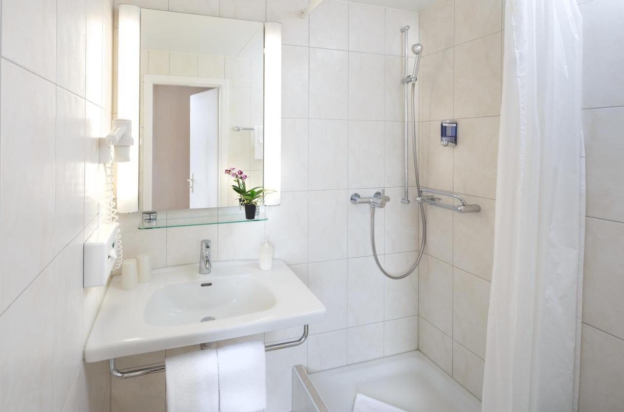 Hotel Landgasthof Schoenbuehl Pokoj fotografie